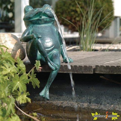 figurina gargoyle, fantana decorativa, fantani decorative, decoratiuni iaz, decoratie pentru iaz